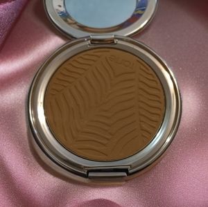 NEW tarte Amazonian Clay Blurring Powder Foundation - 51N Deep Neutral